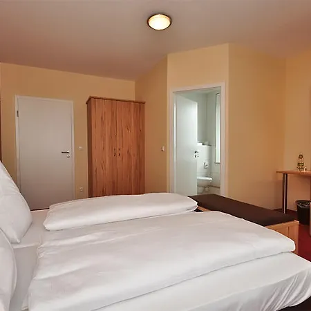 Guest house Zellers 3*